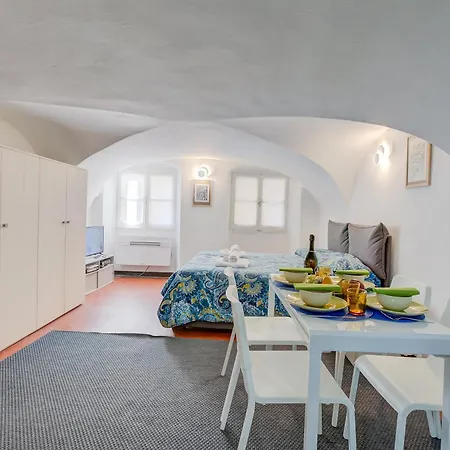 Apartment Maimone 3 Old Town - Happy