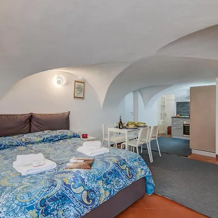 Apartment Maimone 3 Old Town - Happy Sanremo
